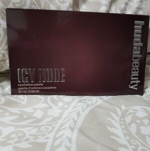 Huda Beauty ICY NUDE eyeshadow palette